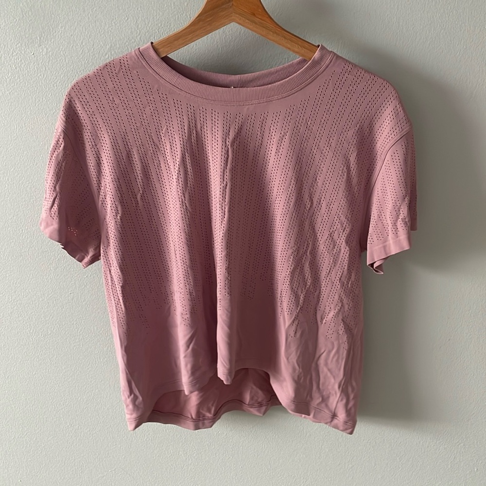 Like new Lululemon workout top